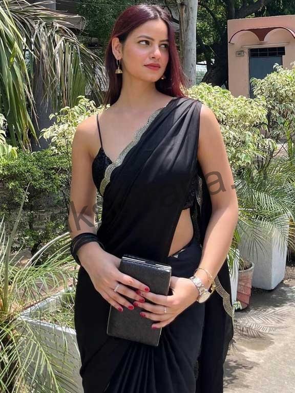 20 year old call Girl service in Dwarka